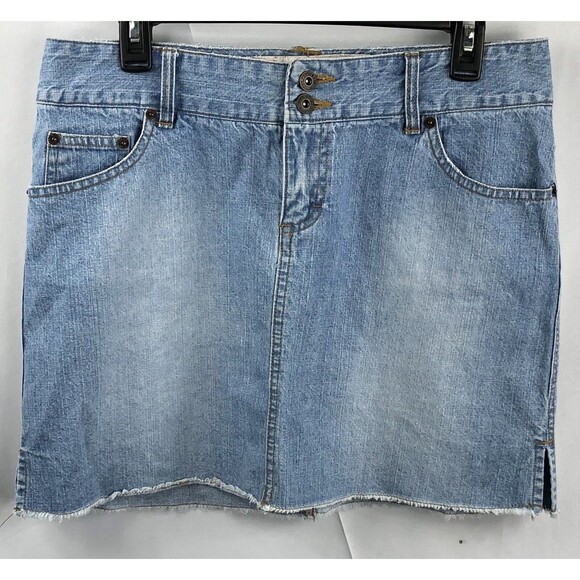 Vintage Dresses & Skirts - Vintage blue jean mini Skirt 10 fringe Lt denim 32”W Pockets 90s Y2K Boho Hippie